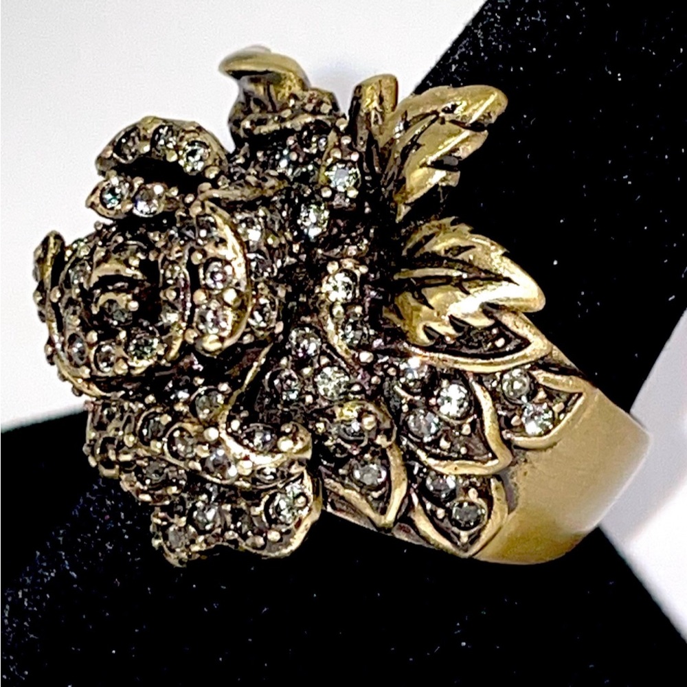 Heidi Daus Crystal Rose Ring Gold Tone Antiqued Black Finish Floral - Size 8.5 - Picture 4 of 12